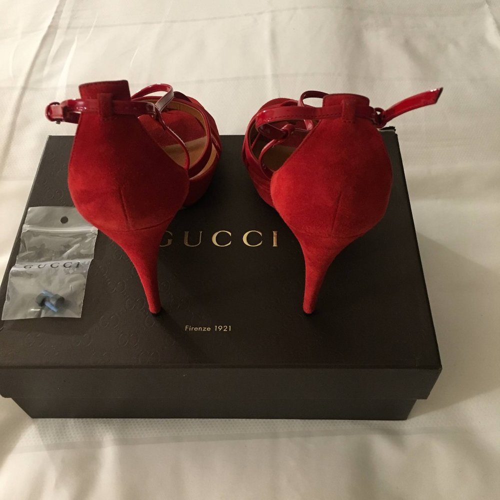 Gucci Kid Scamosc / Vern Crystal Tabasco Heels View 3